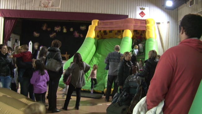 17a Festa Major de Porqueres - Parc de joc infantil amb castell inflable