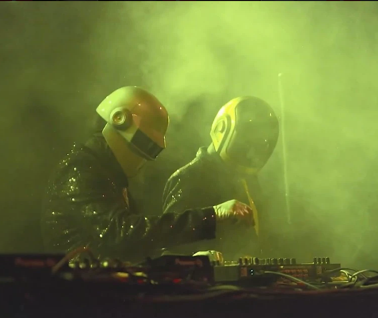Daft Punkers DJS