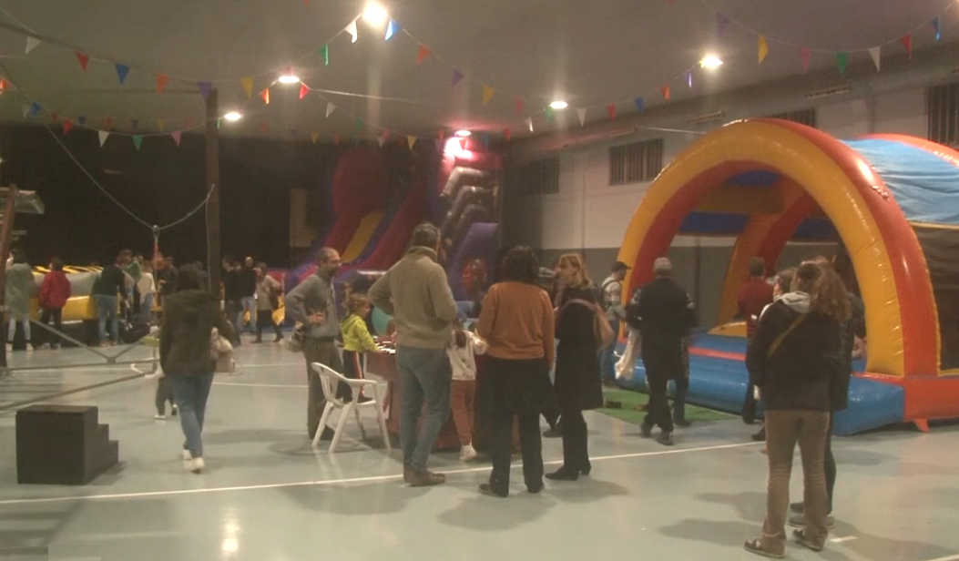 Parc infantil de Nadal a Camós