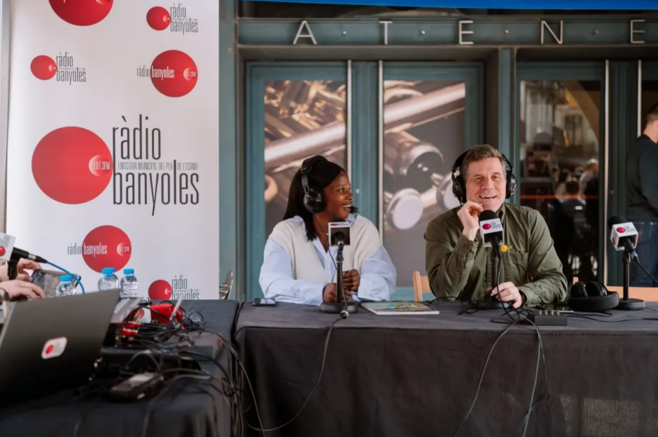 Programa de ràdio amb autors locals