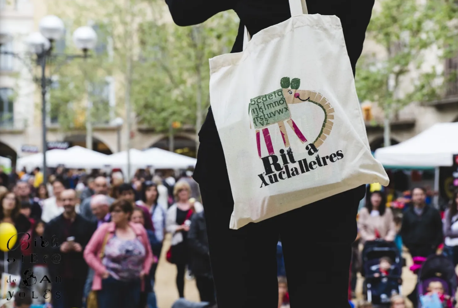 XXX Concurs infantil per Sant Jordi: Un punt de llibre