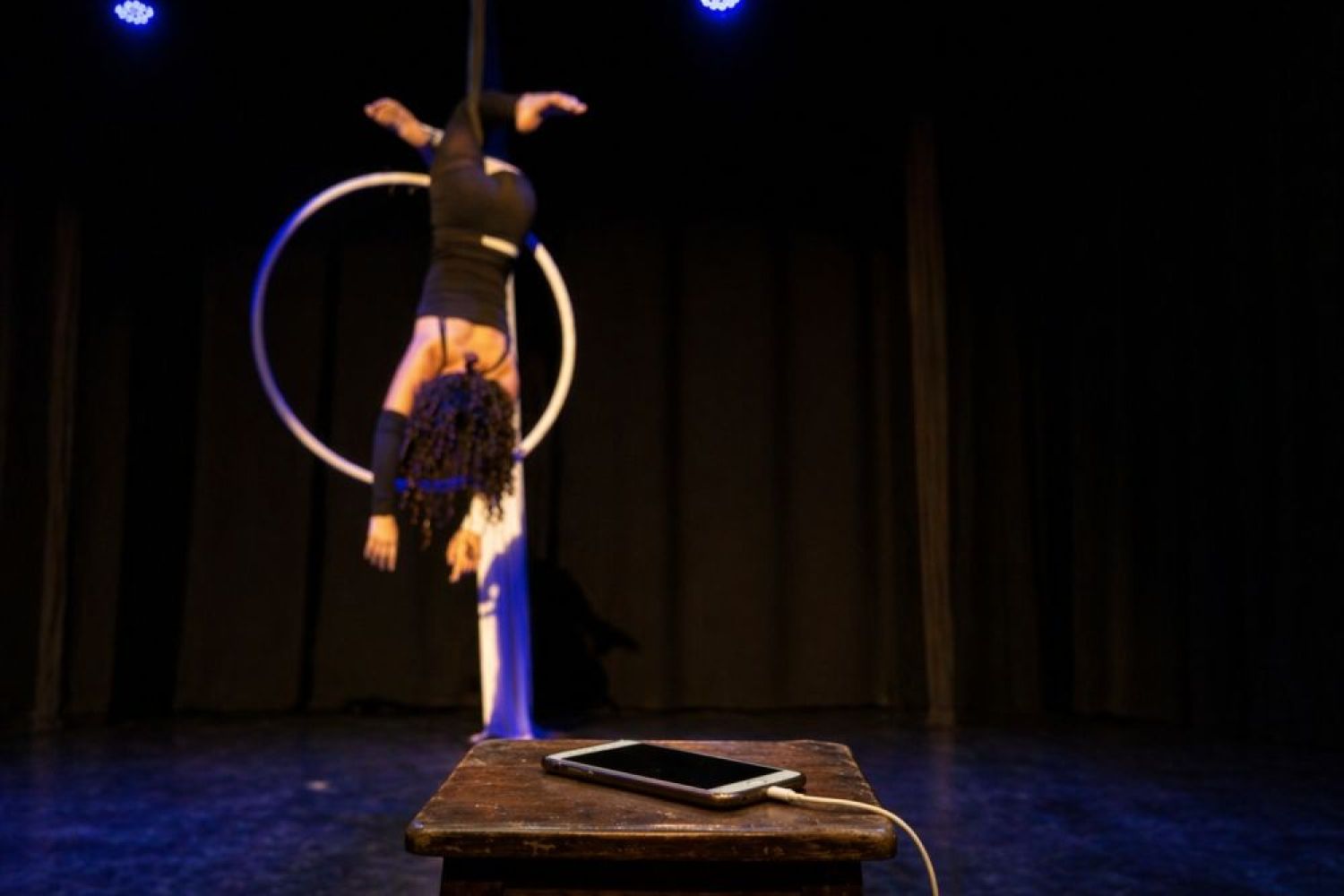Espectacle: DesConnectades - Aula d'Aeris