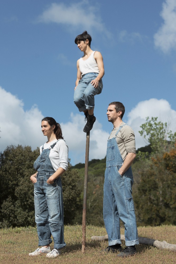 Espectacle de circ – Clam - Cia. Fèmut